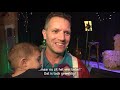 VIDEO | Kapper knipt gratis daklozen en minderbedeelden