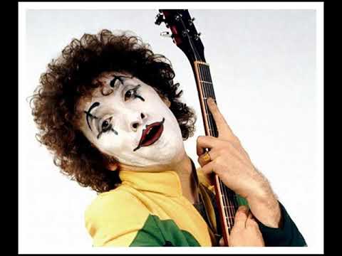 download lagu mp3 mp4 Zal Cleminson, download lagu Zal Cleminson gratis, unduh video klip Zal Cleminson