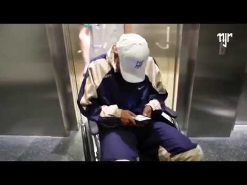 Neymar Jr. is totally addicted with his phone |Neymar recovery ||Neymar lovers