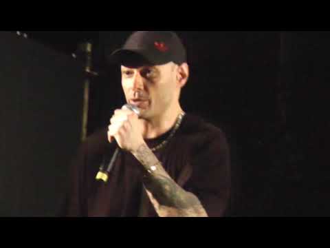 Fabri Fibra Live - Guerra e Pace (HIP HOP SUMMER FESTIVAL MAJANO 2013)