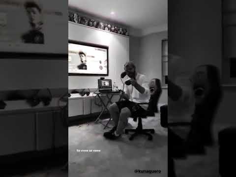 KUN AGUERO PRENDIENDO STREAM EN TWITCH