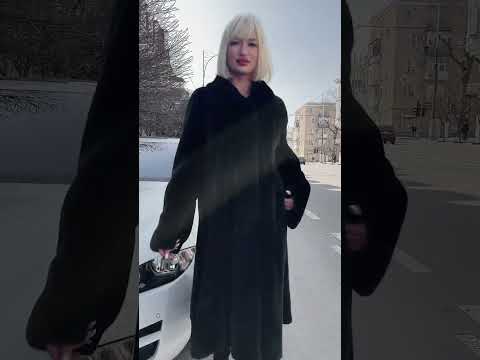 Розкльошена шуба з канадської норки Blacklama.Продано.Замовлення.