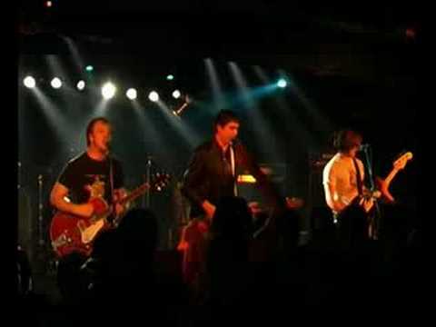 Pelle Almqvist (The Hives) & Randy - Rock The Casbah