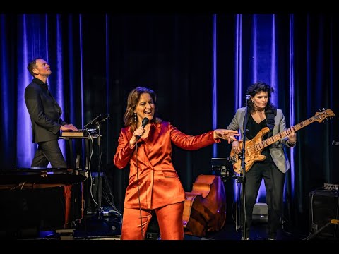 Fay Sings Barbra Streisand teaser short