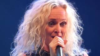 Liv Kristine ft Raymond Rohonyi - Venus (Theatre of Tragedy) (Live HD) @ MFVF - 2016