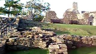preview picture of video 'Dirleton Castle Scotland, U.K.'