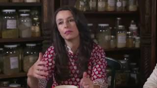 Surya Spa: Ayurvedic treatment preparation with Martha Soffer