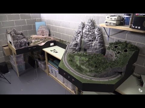 EEVblog #910 - Indiana Jones Train Set Update
