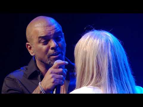 אילנית חוגגת 70 עם המדינה - שיר של יום חולין עם אייל גולן