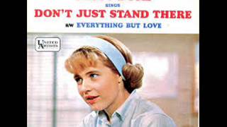 Patty Duke - Don't Just Stand There 1965 (The Patty Duke Show)