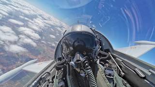 Vuelo de instrucción de Su Alteza Real la Princesa de Asturias con el F5 en el Ala 23 junto a otros alumnos de la Academia General del Aire y del Espa