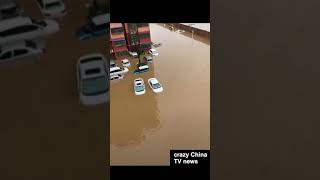 河南省平顶山市でも暴雨が発生し、多くの車両が水没【2021.9.26 cCTV news】#shorts #今朝の中国ニュース②