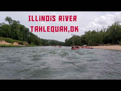 image-How deep is the Illinois River right now?