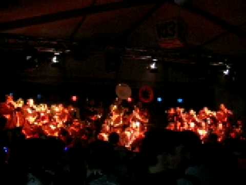 Undersibbersi Glonki- Let me entertain you