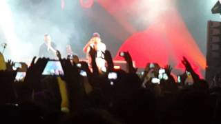 Fabri Fibra feat Nitro Dexter LIVE Roma Squallor Tour