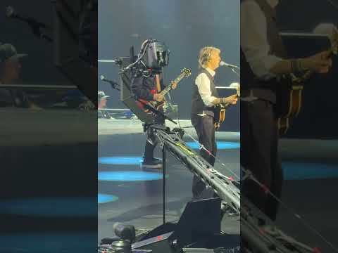 Sweet Loretta Martin Got Back! thumbnail