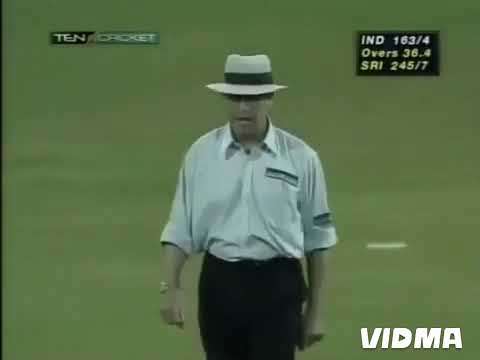 MOHAMMAD AZHARUDDIN & AJAY JADEJA| 79 RUNS PARTNERSHIP VS SRILANKA @ SHARJAH IN 1998.