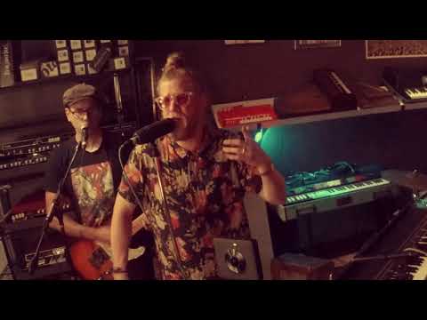 Allen Stone "Taste Of You" Live at Custom Vintage Keyboards