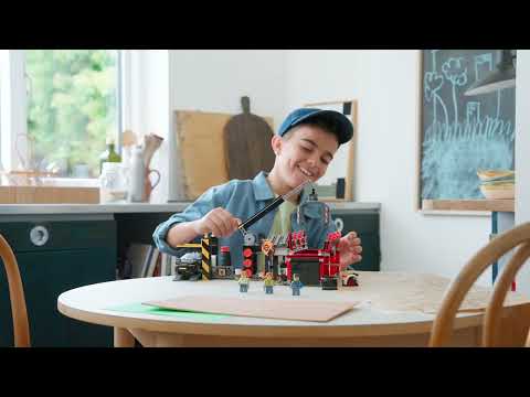 Конструктор LEGO City Свалка с автомобилями (60472)