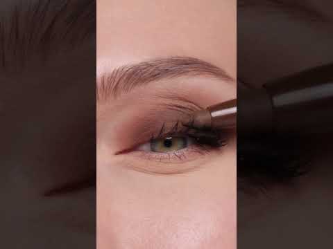 Matte Shades: Brilliant Eye Brightener™