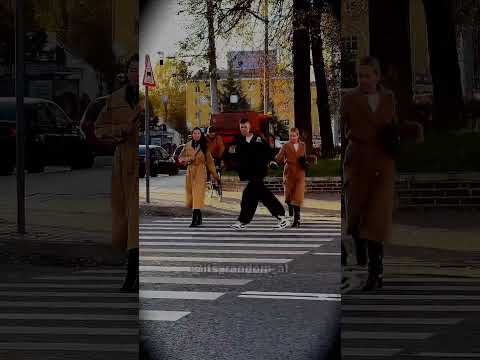 Some crazy footwork 😝 #shorts #dance #footwork