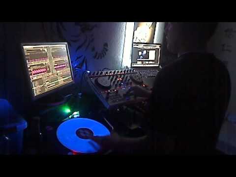 Tom Tronic live from Celle, Germany - www.Radio4by4.com