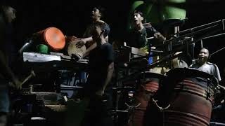 Download lagu latian tong tong angin ribut langsung grebek di markas mp3 Download lagu latian tong tong angin ribut langsung grebek di markas mp3