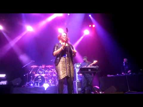 Faith Evans - I Don't Need It (live in London 2010)