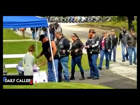 Bikers Stop At Little Girl's Lemonade Stand For Surprise Visit