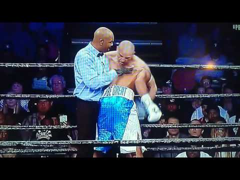 Andre Dirrell in a dog fight 2016