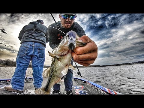 Watch 20+ Bass on a random lake in Missouri Video on