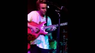 Hibou- Dissolve Live