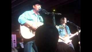 Talk To Me Texas - Tracy Byrd (LIVE)