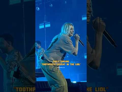 Emily on purpose singing "Toothpaste caught in the lidl" and then smiling 🙃