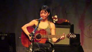 Video thumbnail for 2022 11 03 Beabadoobee - Coffee by concertserenity