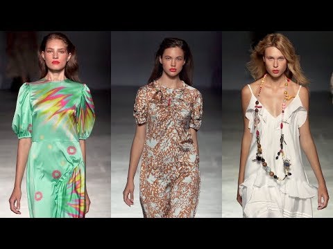 POUSTOVIT SS2020 Ukrainian Fashion Week in 4K