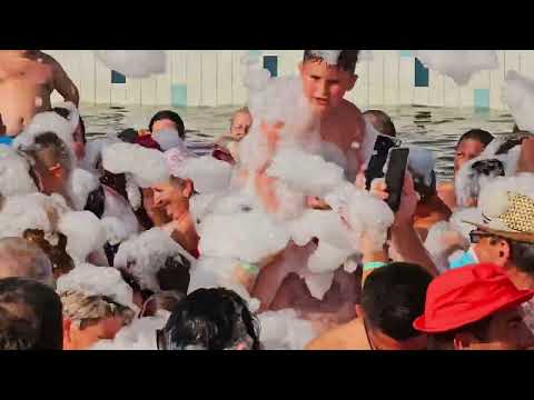 Spuma party la Ștrandul Tășnad, judetul Satu Mare