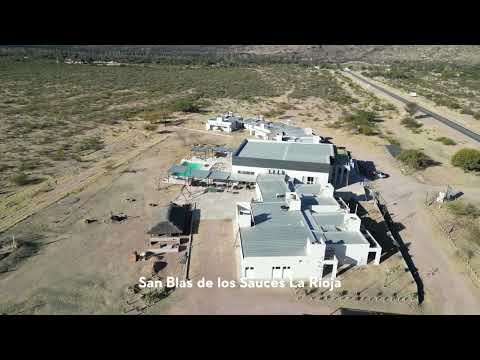 Hotel Entre Viñedos  sobre Ruta 40. San Blas de los Sauces La Rioja