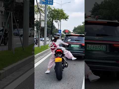 How He Fixed His Girlfriend’s Bike Struggle