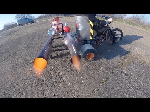 Guy Puts A Pulse Jet On A Drift Trike, Has A Blast