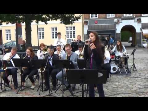 Big Band Rożnów - Jesteś lekiem na całe zło