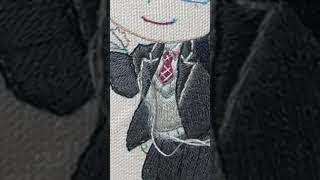 もちさんが絶対しないポーズで刺繍しました #刺繍 #にじさんじ #剣持刀也