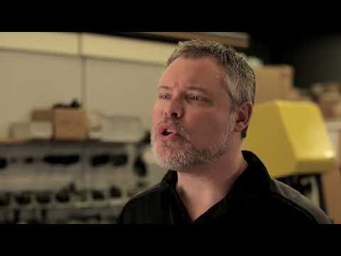 Part of a video titled How to Crimp a Hose Assembly - Parker Store Crimping - YouTube