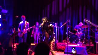 Solange - Lovers In The Parking Lot @ Santiago