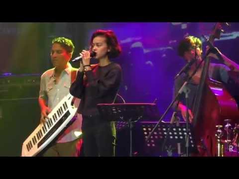 Indra Lesmana Keytar Trio ft Eva Celia - Strange Fruit @ The 38th Jazz Goes To Campus 2015 [HD]
