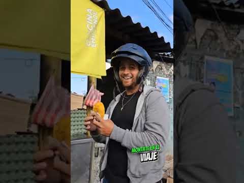 probando las famosas Arepas con Huevo en Luruaco Atlántico