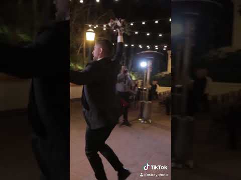 The best grand entrance ideas for bridal party