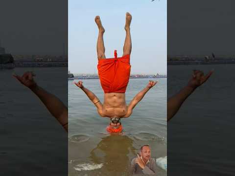 Chamatkari baba in Mahakumbh #mahakumbh #prayagraj #chamatkaribaba #shorts