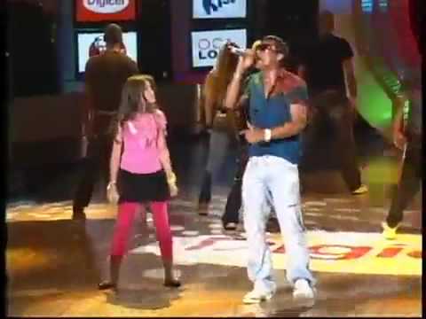 Makano Ft Monica - Su Nombre En Mi Cuaderno (En Vivo) [Live]