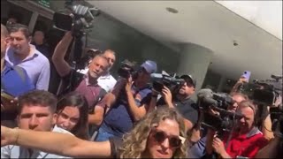 Javi Oliveira atacado EN PERSONA por la prensa
